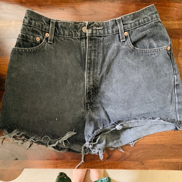 Levi's Pants - Cut-off Shorts